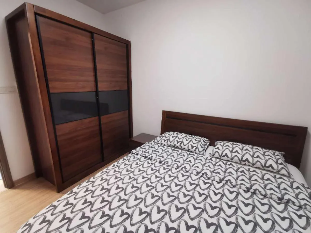 33 Forest City Duty Free Area-High Speed Wifi Johor Bahru 0*,  Malezja